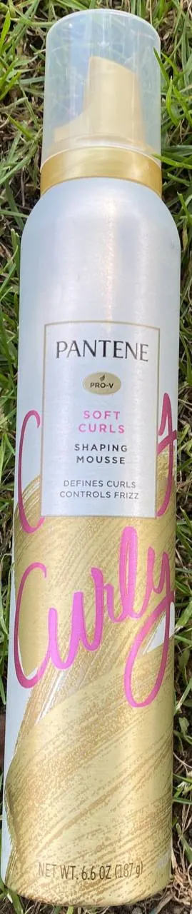 Mousse Tames Frizz for Soft Touchable Curls