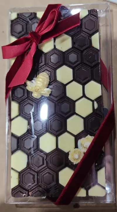 Honeycomb Rice Crispy Chocolate Bar