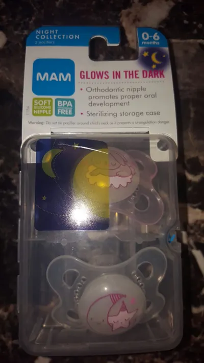 Glows in the Dark Girl Pacifier 0-6 Months